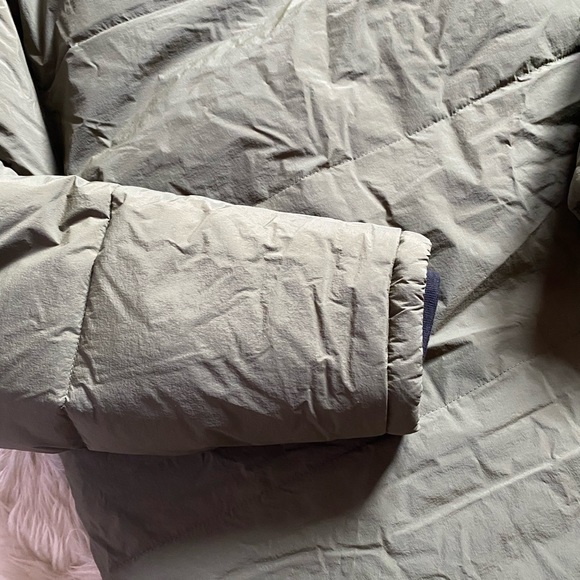 Abercrombie and Fitch Sleeping Bag Puffer - Picture 12 of 15